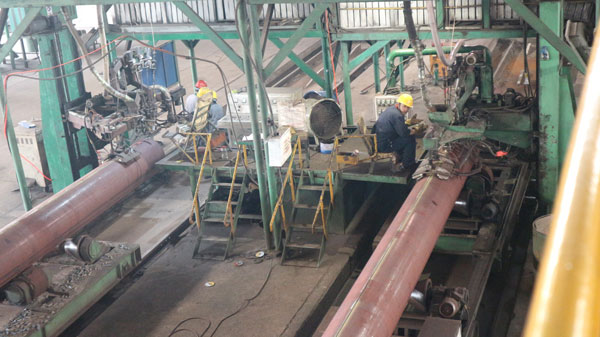 直縫鋼管生產(chǎn)車間 (1)